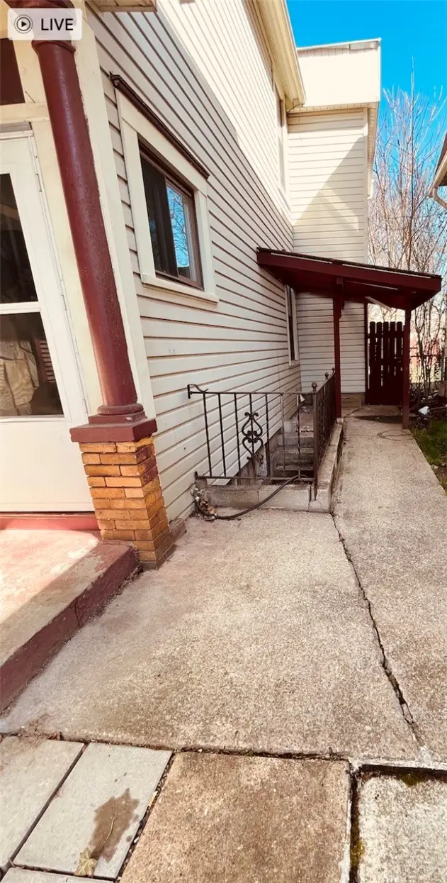 920 13th St, Beaver Falls, PA 15010 - #2