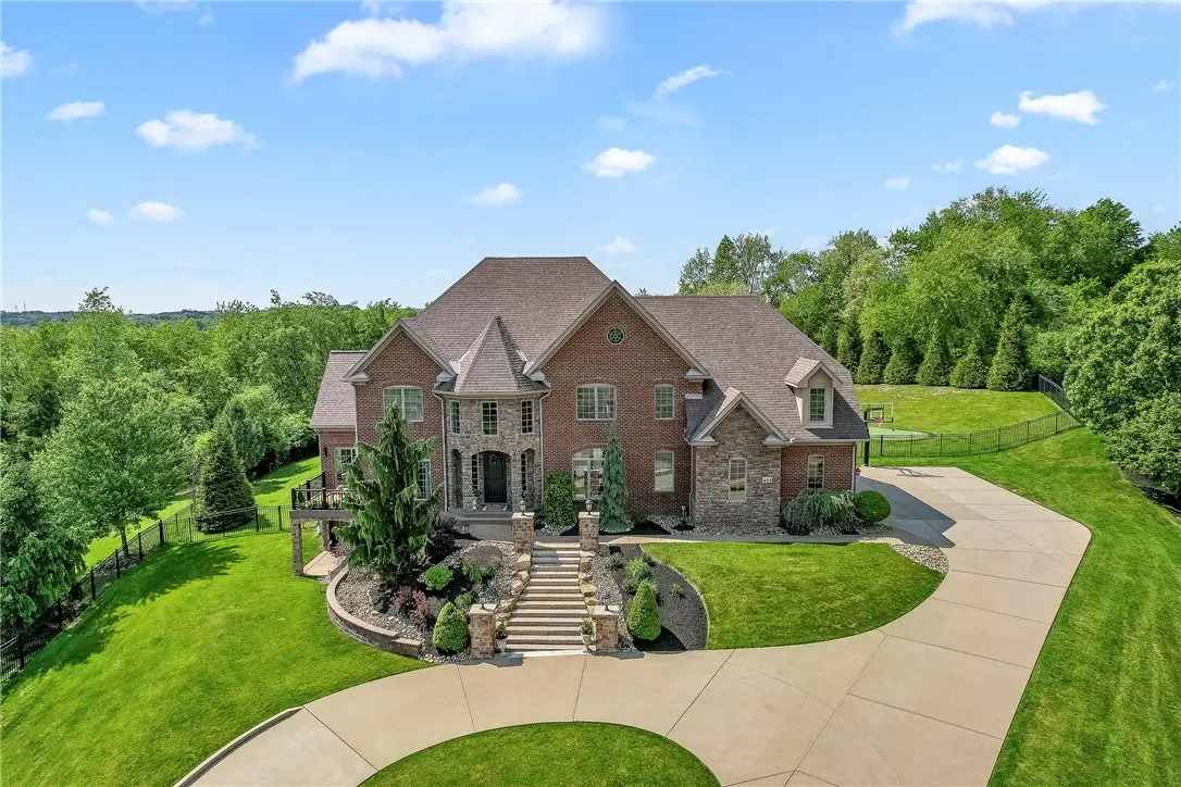413 Wynstone Dr, Wexford, PA 15090 - #1