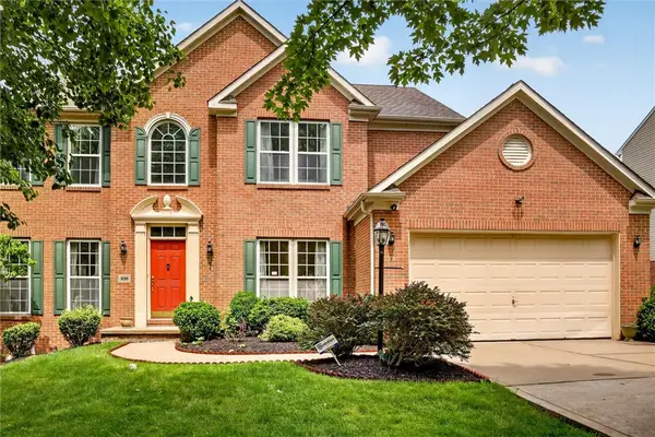 108 Great Rock Dr, Bethel Park, PA 15102