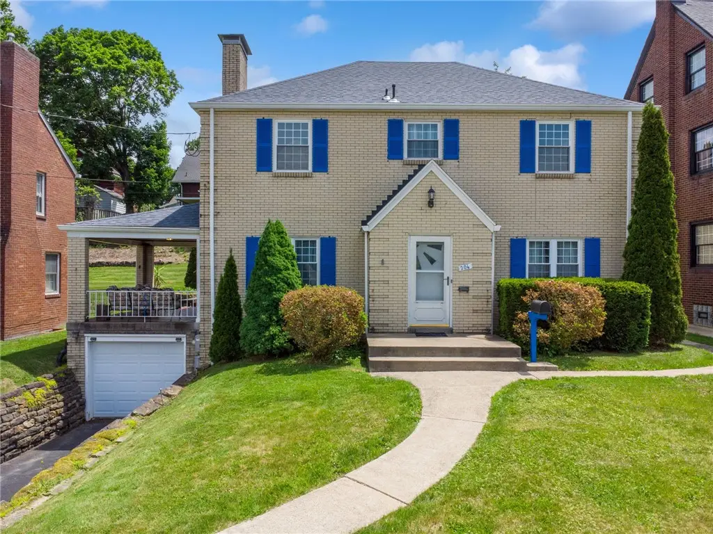 206 Highland Ave, New Kensington, PA 15068 - #1