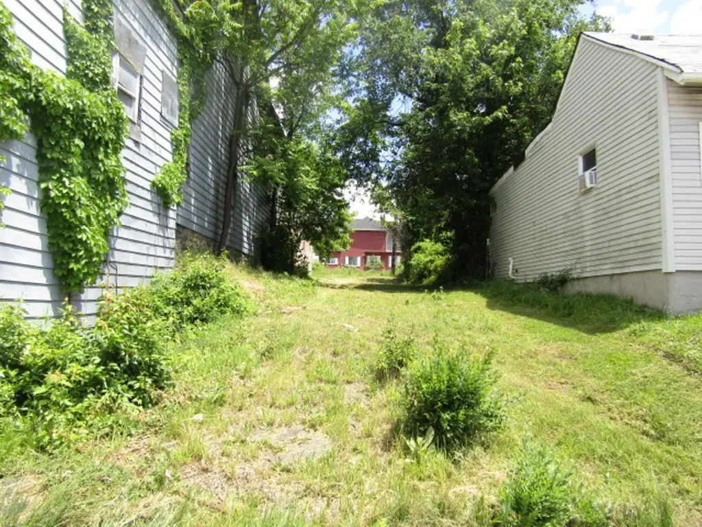 5329 2nd Ave, Pittsburgh, PA 15207 - #1
