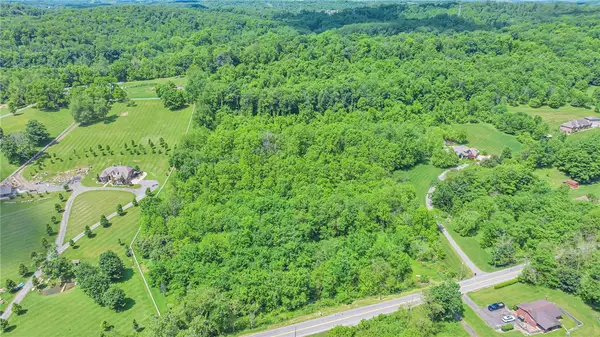 1902 Reissing Rd, Mc Donald, PA 15057