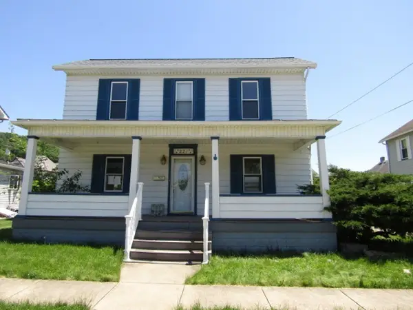 221 S 4th St, West Newton, PA 15089