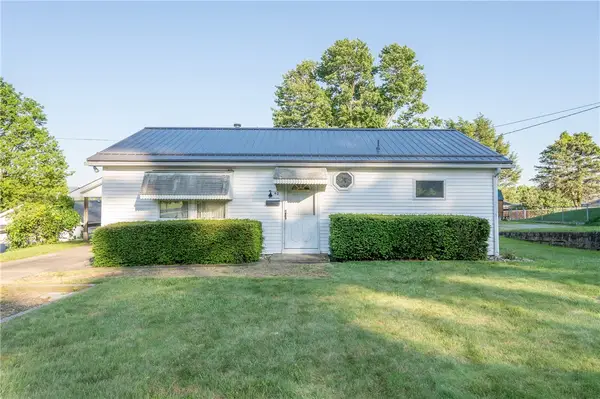 40 Viewmont Dr, Latrobe, PA 15650