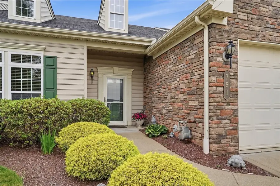 751 Marigold Ct, Bridgeville, PA 15017 - #2