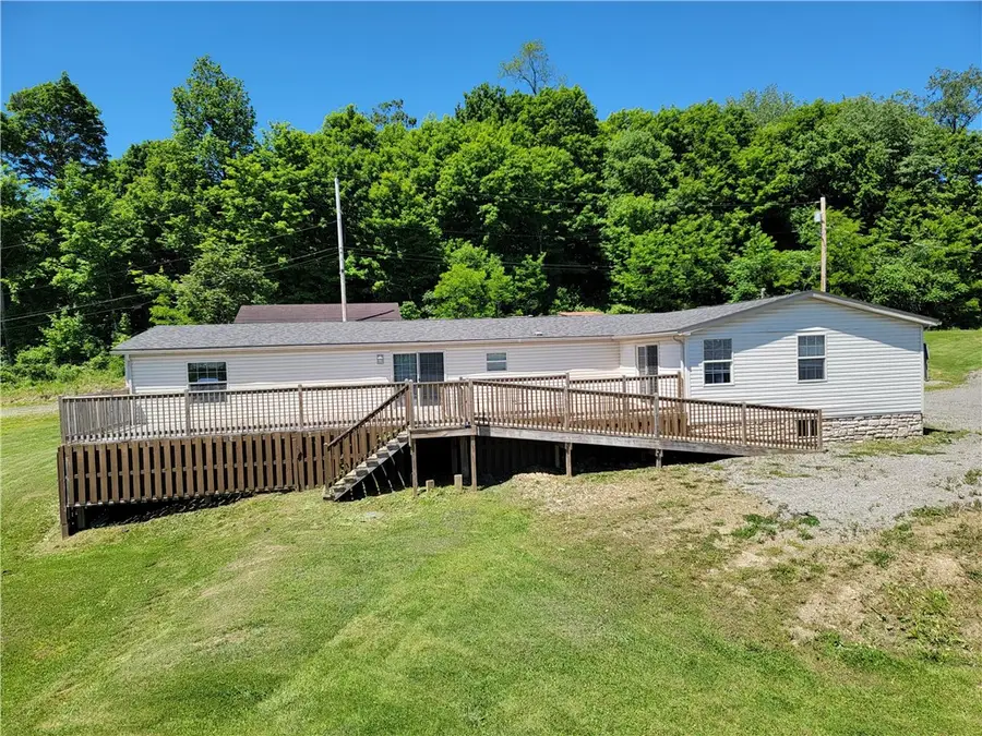 107 Francis Dr, Georgetown, PA 15043 - #2