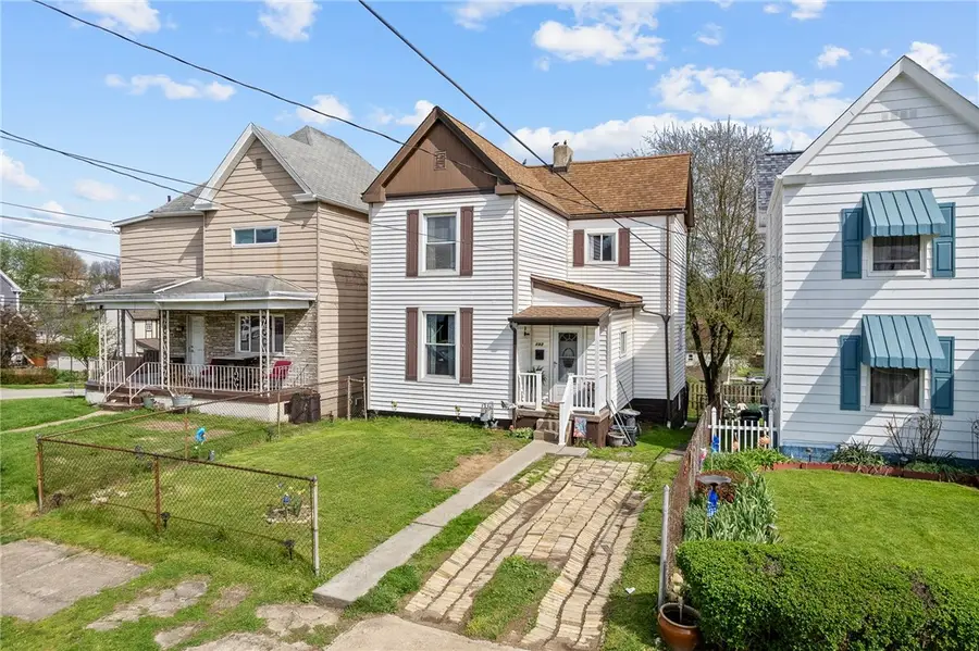 192 Lawrence Ave, Washington, PA 15301 - #2
