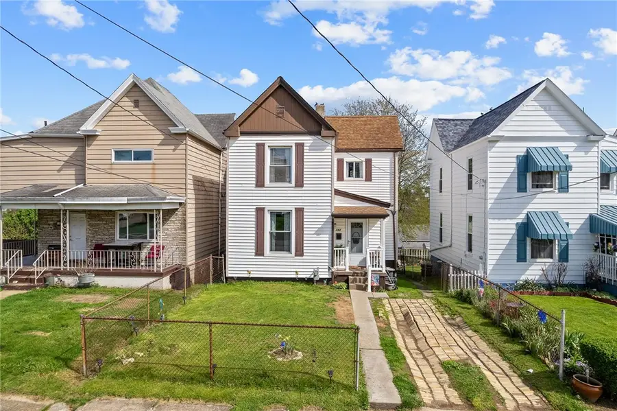 192 Lawrence Ave, Washington, PA 15301 - #3