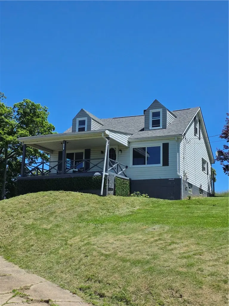 84 Crossridge Rd, Charleroi, PA 15022 - #1