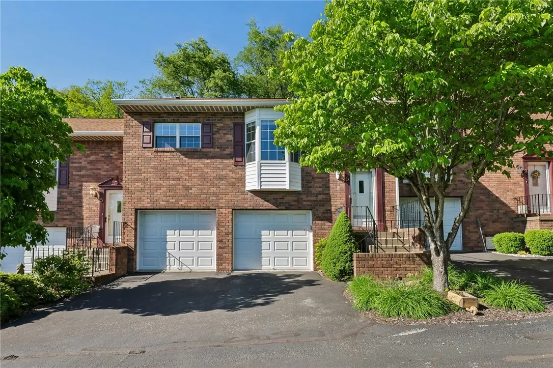 6 Revere Rd, Natrona Heights, PA 15065 - #1