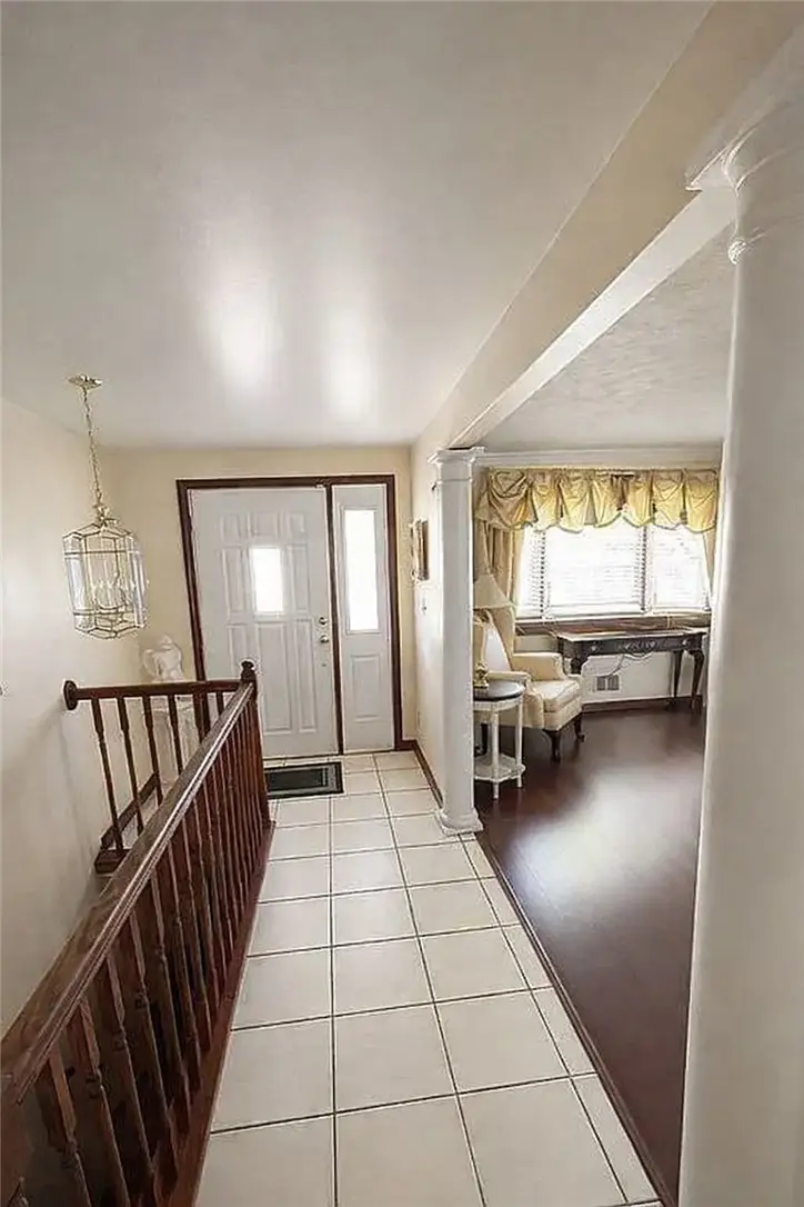 4018 Firethorn Dr, Kennedy, PA 15136 - #2