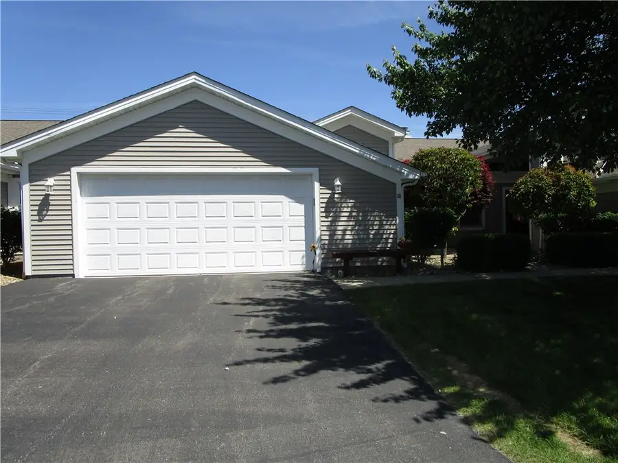 10 Golfwood Dr. #10, Hermitage, PA 16148 - #3