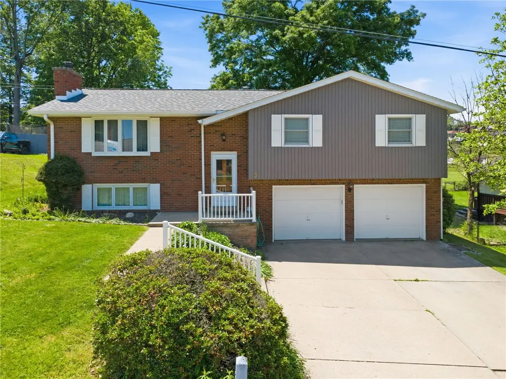 5 Waverly Dr, Greensburg, PA 15601 - #1