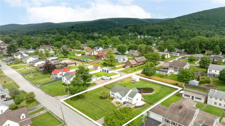 210 Hopwood Fairchance Rd, Uniontown, PA 15401 - #3