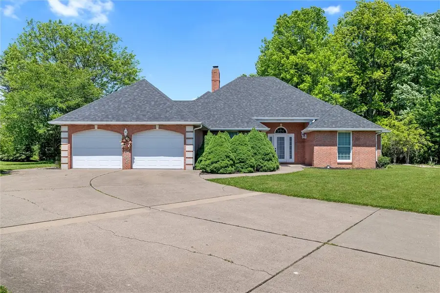 111 Saddle Brook Cir, Butler, PA 16001 - #2