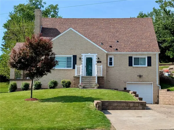 1504 Greentree Road, Pittsburgh, PA 15220