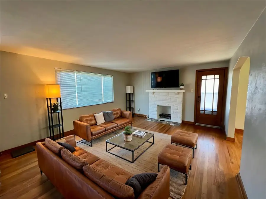 1504 Greentree Road, Pittsburgh, PA 15220 - #2