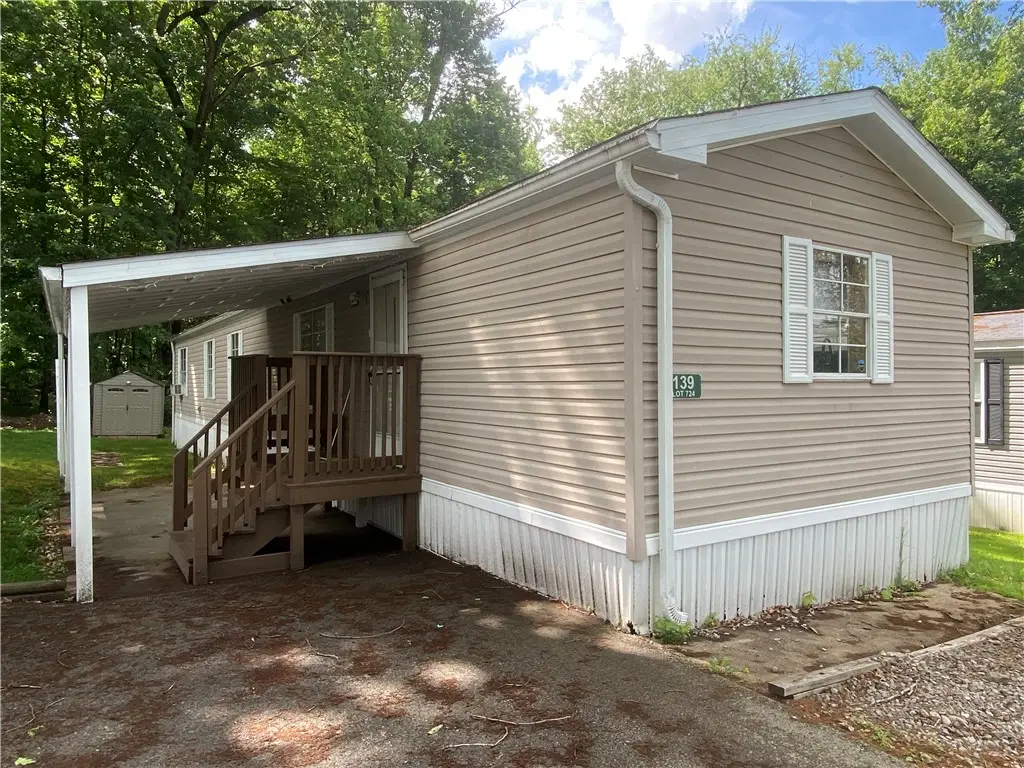 139 Lambert Ln, Greensburg, PA 15601 - #1