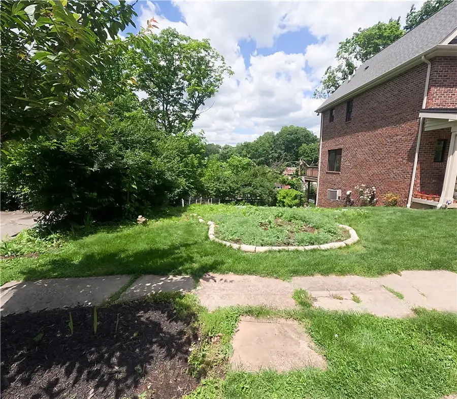 318 Garland St, Pittsburgh, PA 15218 - #3