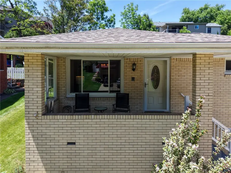 4628 Bowes Ave, West Mifflin, PA 15122 - #2