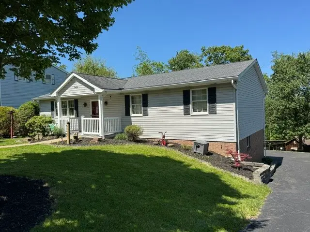200 Bonita Dr, Greensburg, PA 15601 - #2