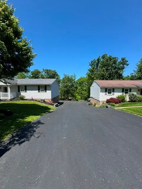 200 Bonita Dr, Greensburg, PA 15601 - #3