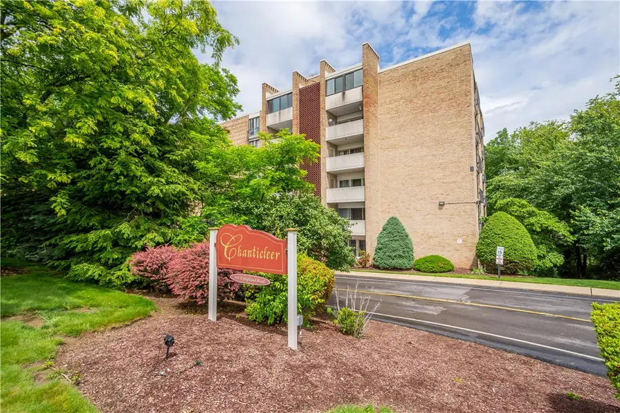 55 Highland Rd #205, Bethel Park, PA 15102 - #2