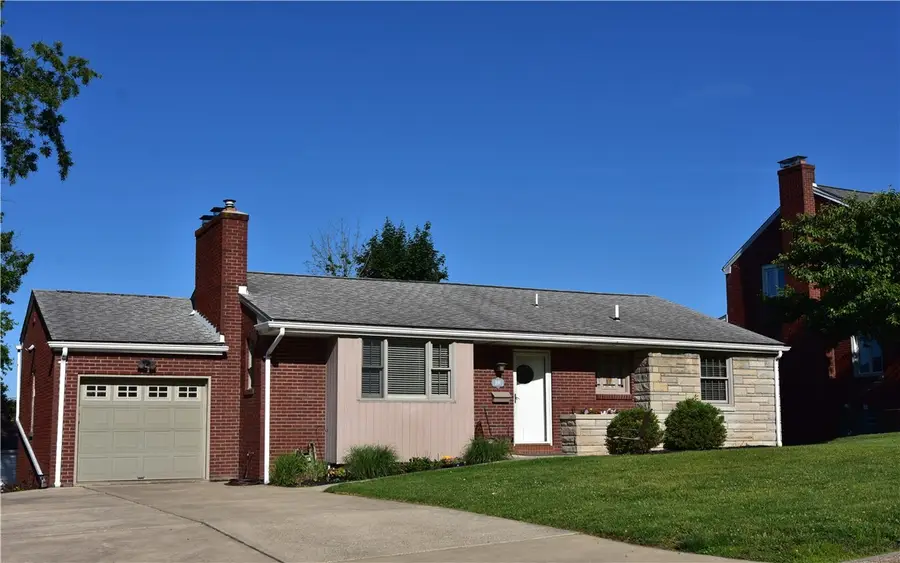 3644 Sunset Dr, Homestead, PA 15120 - #2