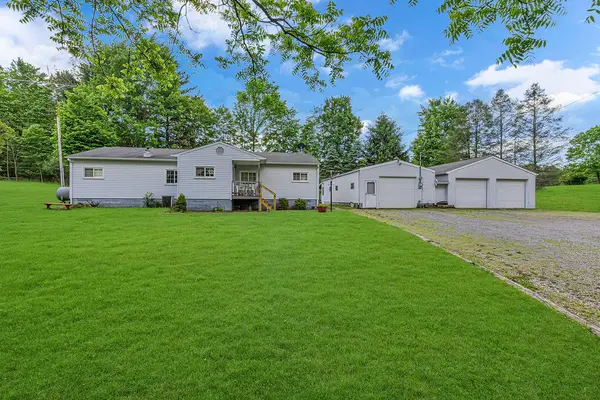 106 Davis Lane, Freedom, PA 15042