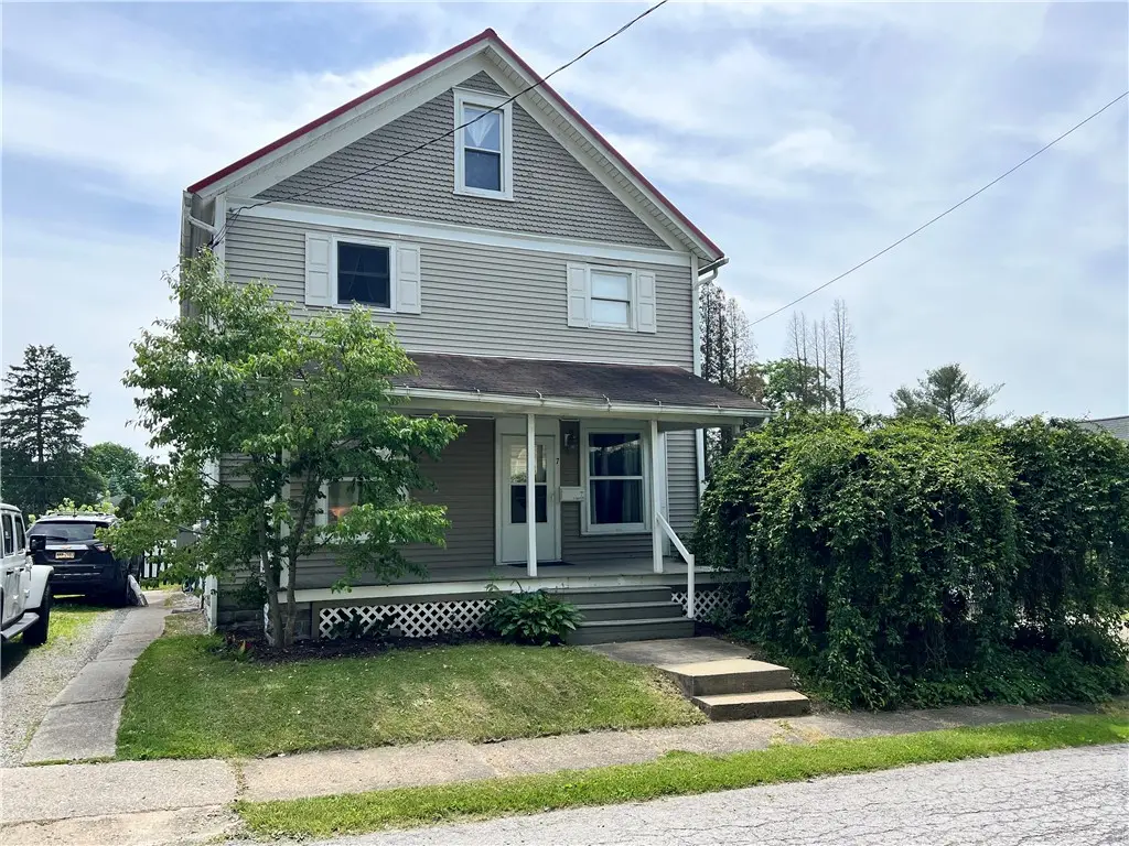 7 Short St, Greenville, PA 16125 - #1
