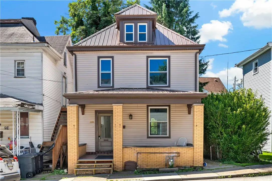 228 W 4th St, Greensburg, PA 15601 - #1