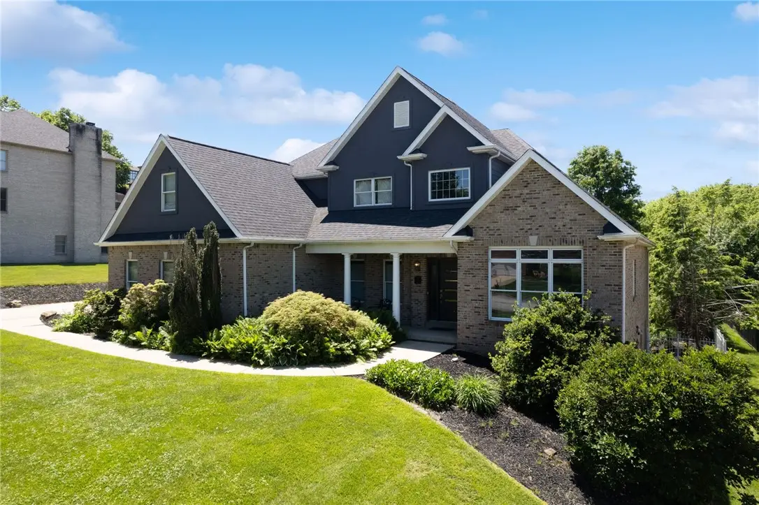 1010 Augusta Circle, North Huntingdon, PA 15642 - #1