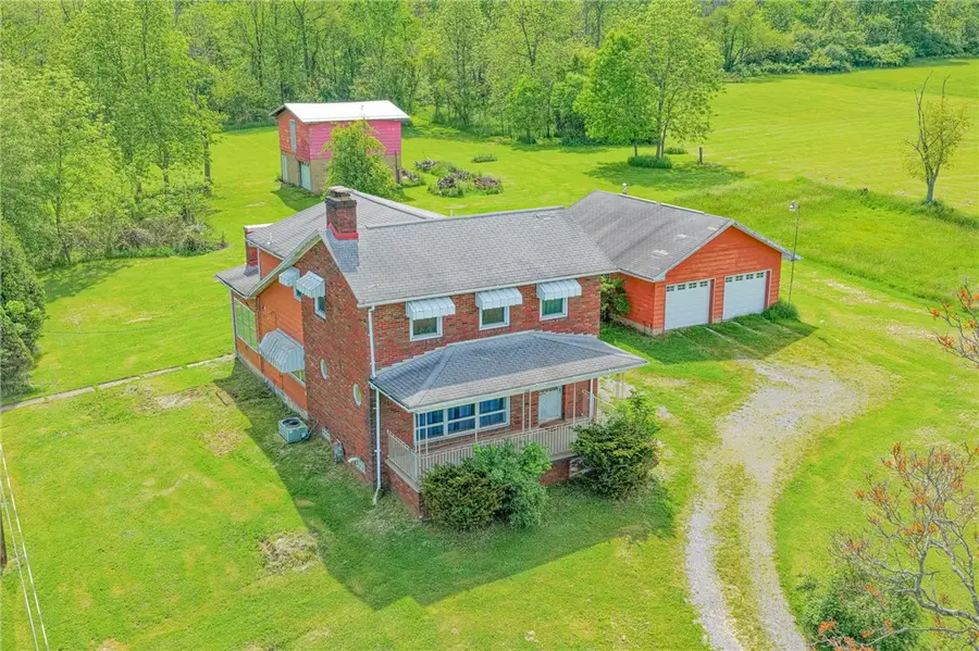 320 N Cascade St, New Castle, PA 16101 - #2
