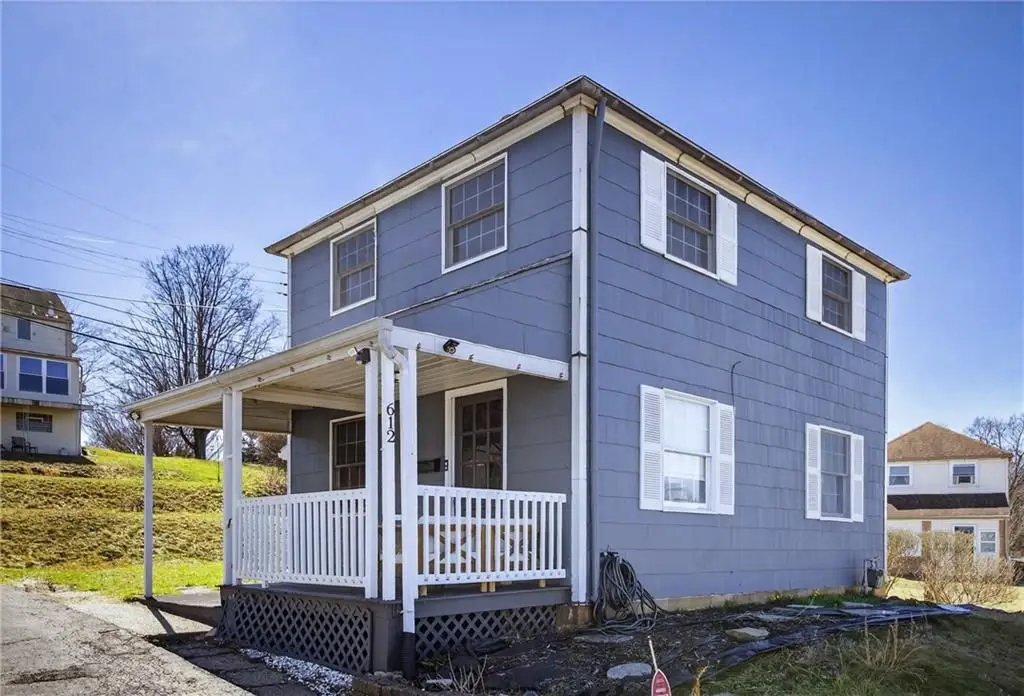 612 Independence Dr, Clairton, PA 15025 - #1
