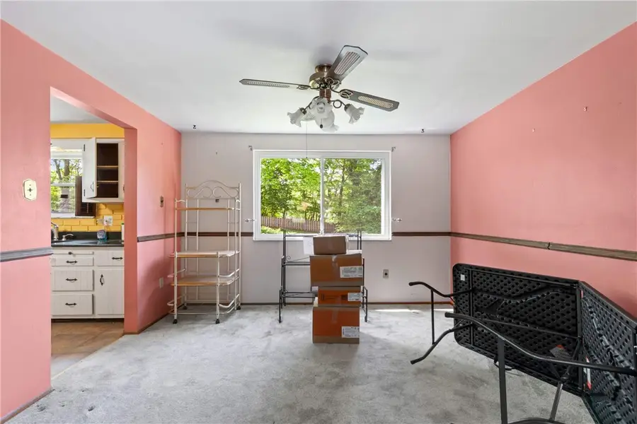 228 Shenandoah Dr, Pittsburgh, PA 15235 - #3