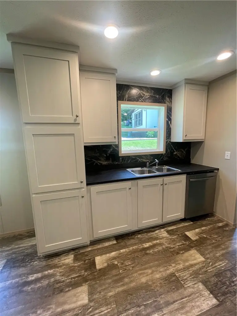 60 Carl Ave. Lot A9, Eighty Four, PA 15330 - #3