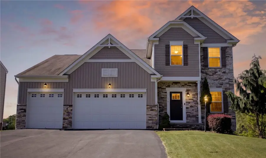 229 W Country Barn Rd, Houston, PA 15342 - #2