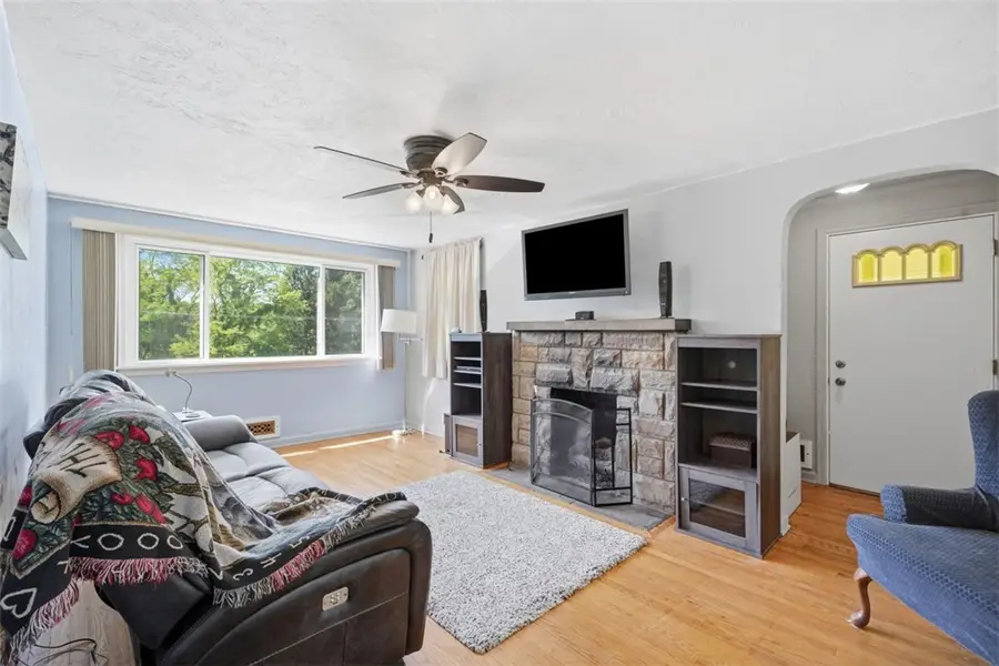 9261 Old Perry Hwy, Pittsburgh, PA 15237 - #3