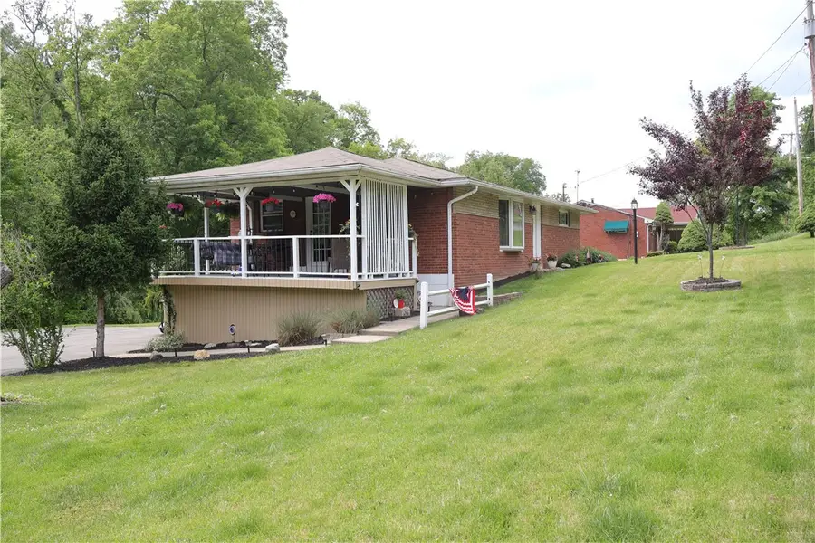 551 Muse Bishop Rd, Cecil Bishop, PA 15057 - #3