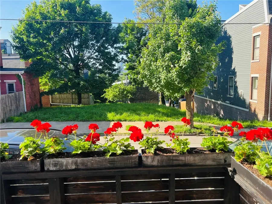 206 Carrington St, Pittsburgh, PA 15212 - #3