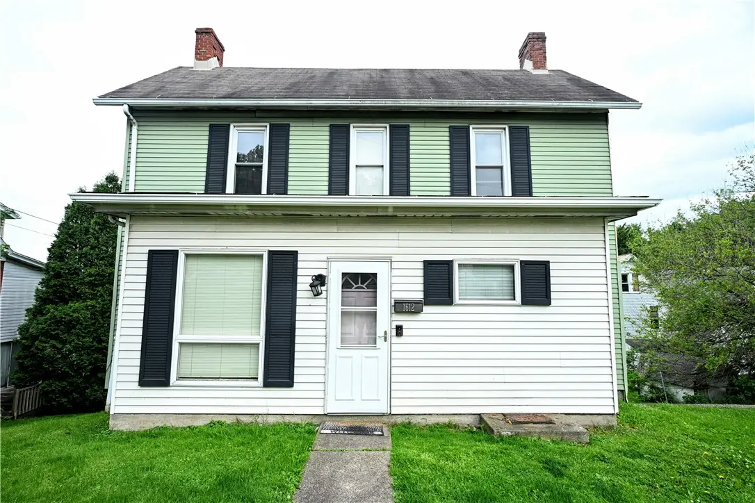 1612 Harrison Ave, Jeannette, PA 15644 - #1