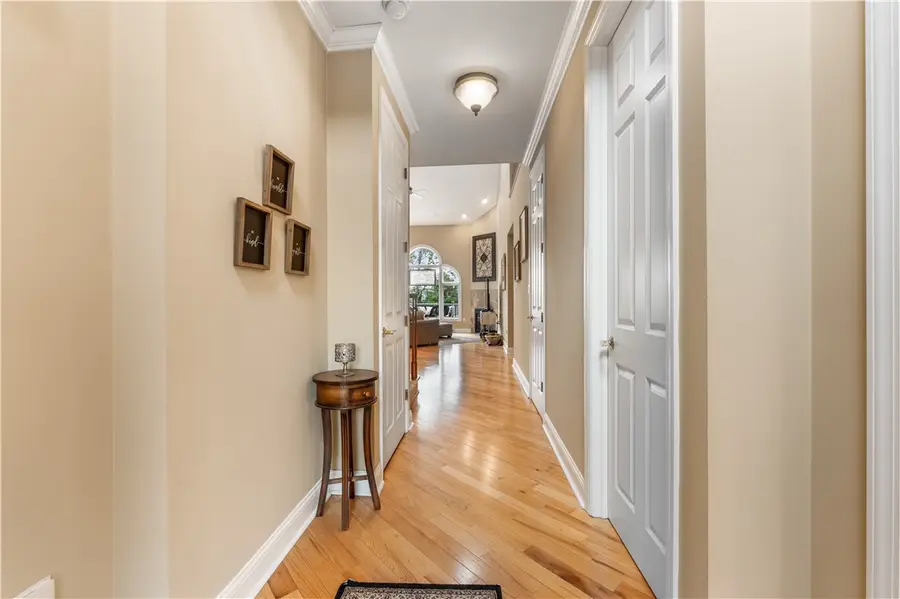 1505 Staunton Drive, Coraopolis, PA 15108 - #2