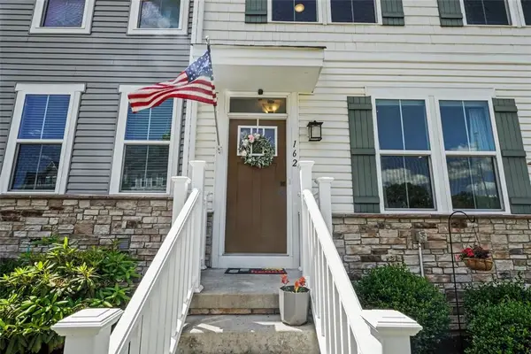 162 Moyer Hill Dr, Cranberry Twp, PA 16066