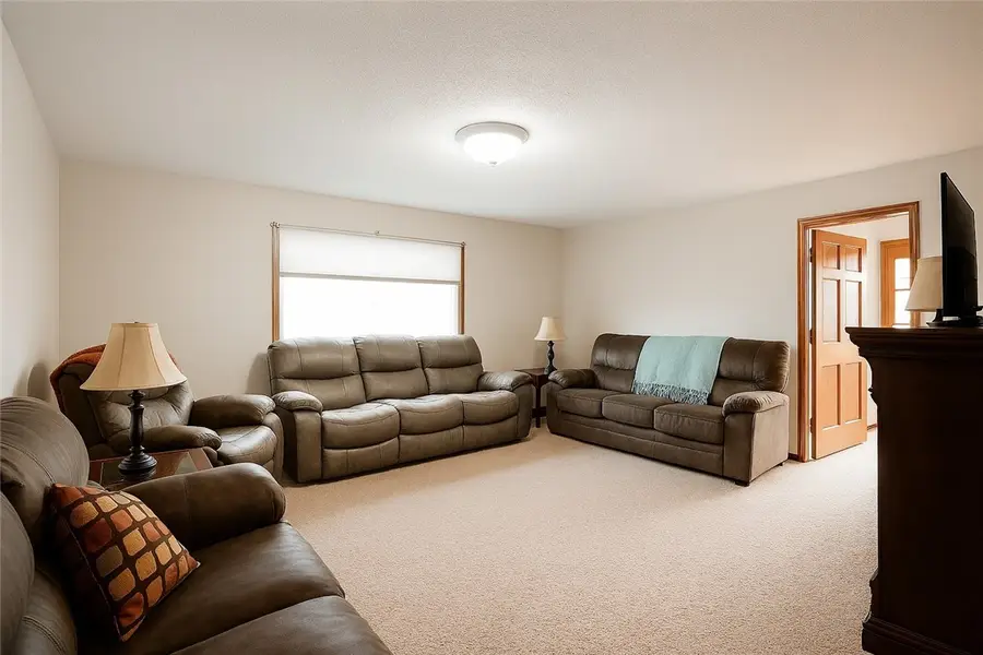 1425 Old State Rd, New Castle, PA 16101 - #2