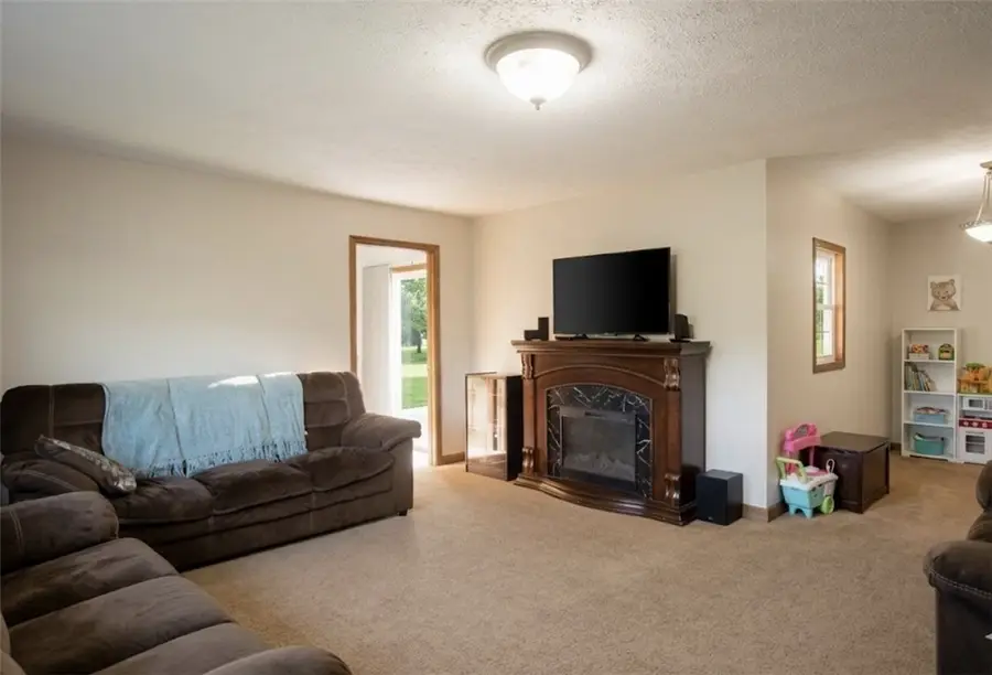 1425 Old State Rd, New Castle, PA 16101 - #3
