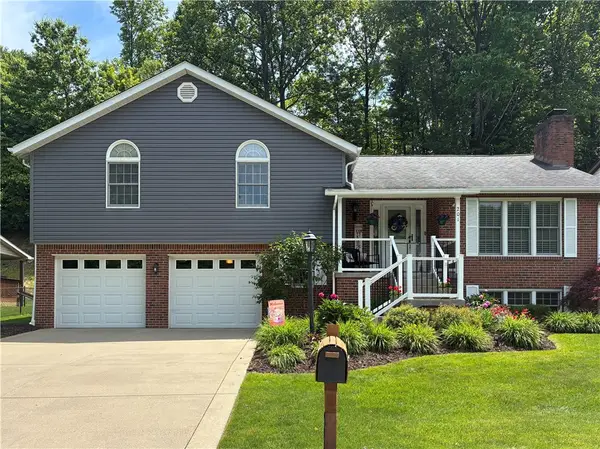 201 Apple Hill Dr, Delmont, PA 15626