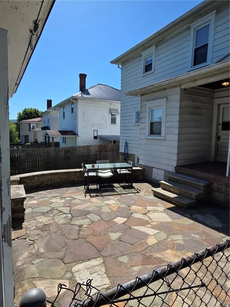 15 Areford St, Uniontown, PA 15401 - #2