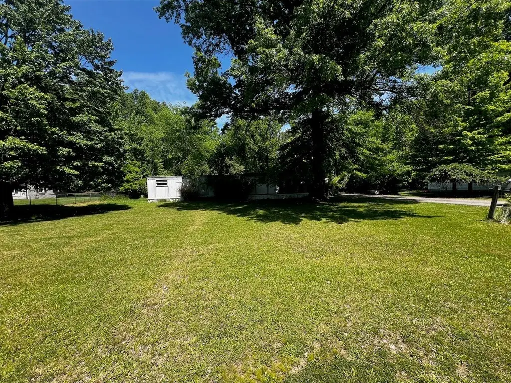 3651 Sample Rd, Hermitage, PA 16148 - #1