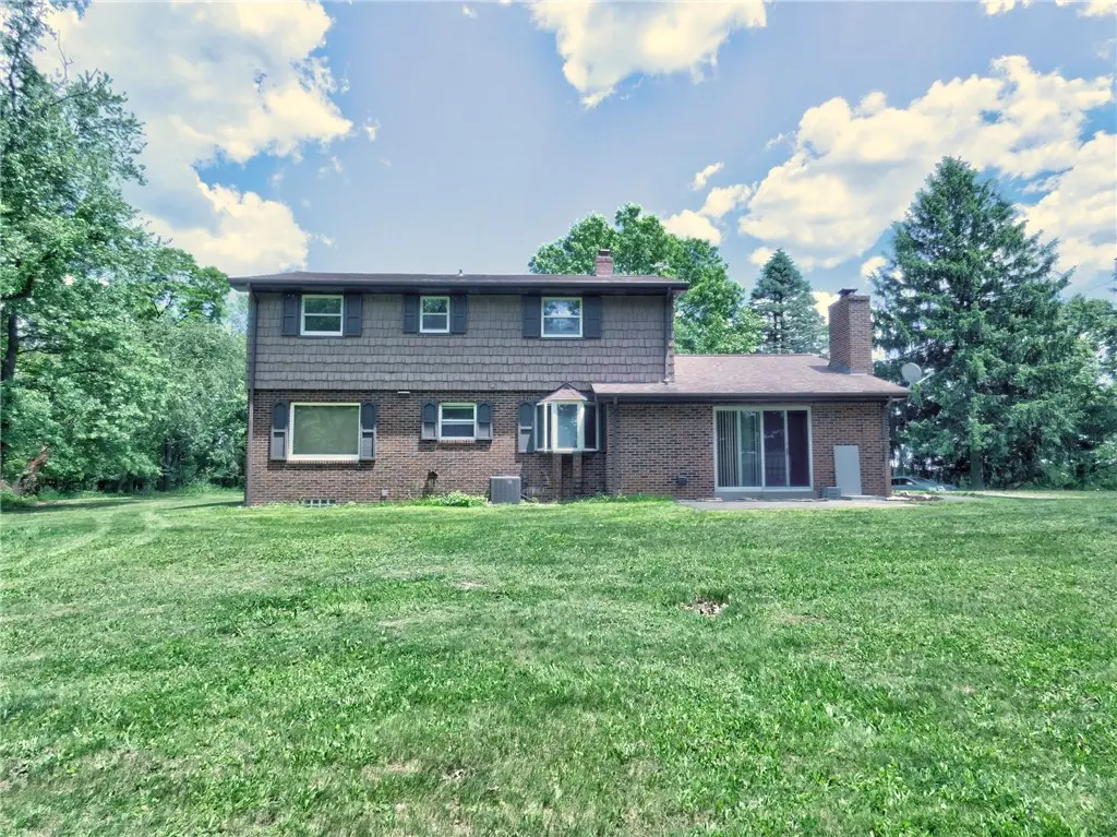 110 Windy Pines Ln, Tarentum, PA 15084 - #1