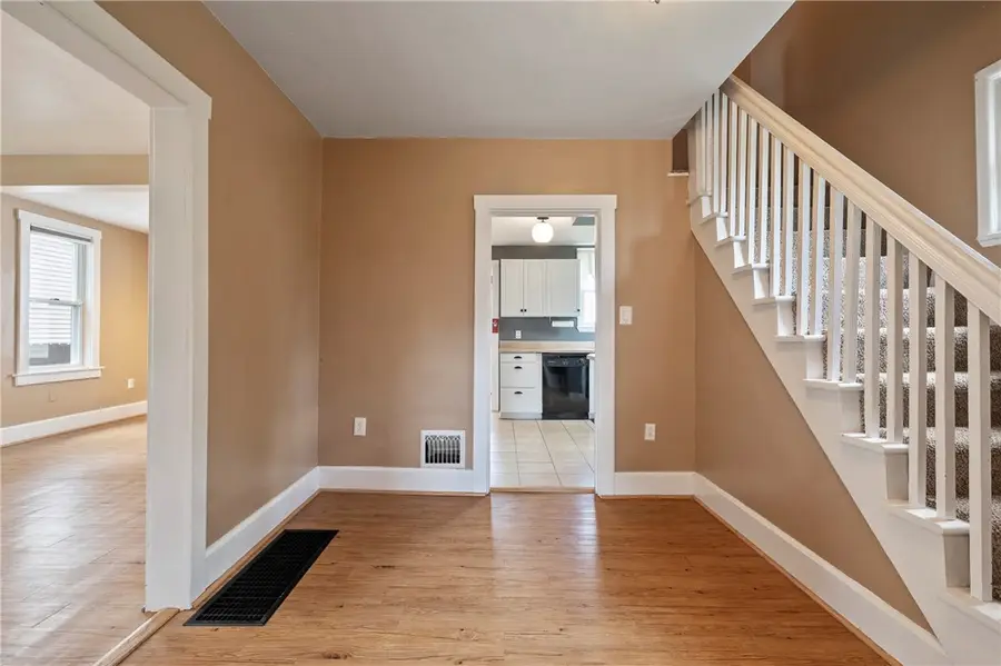 421 Sewickley St, Greensburg, PA 15601 - #2
